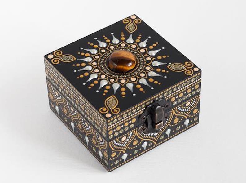 Small Wooden Trinket Keepsake Box With Brass Love Hearts Design 